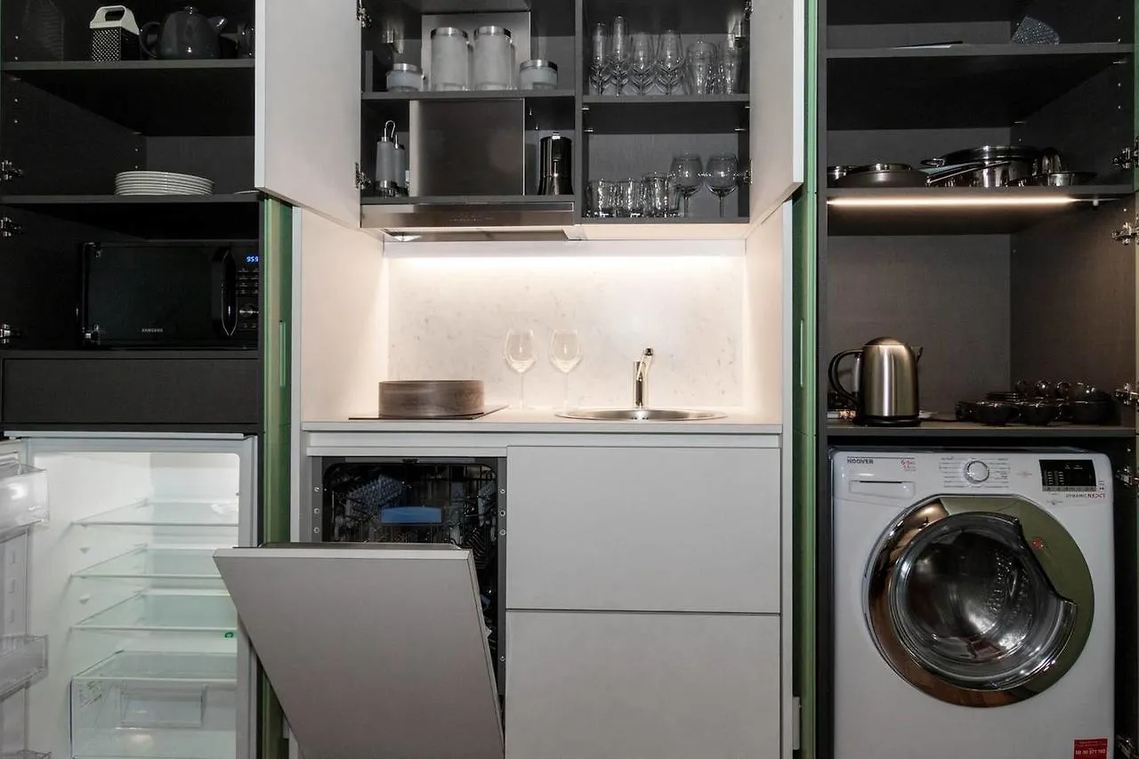 מילאנו Joivy Luxurious Apt For 4 Near Duomo And Galleria Vittorio איטליה