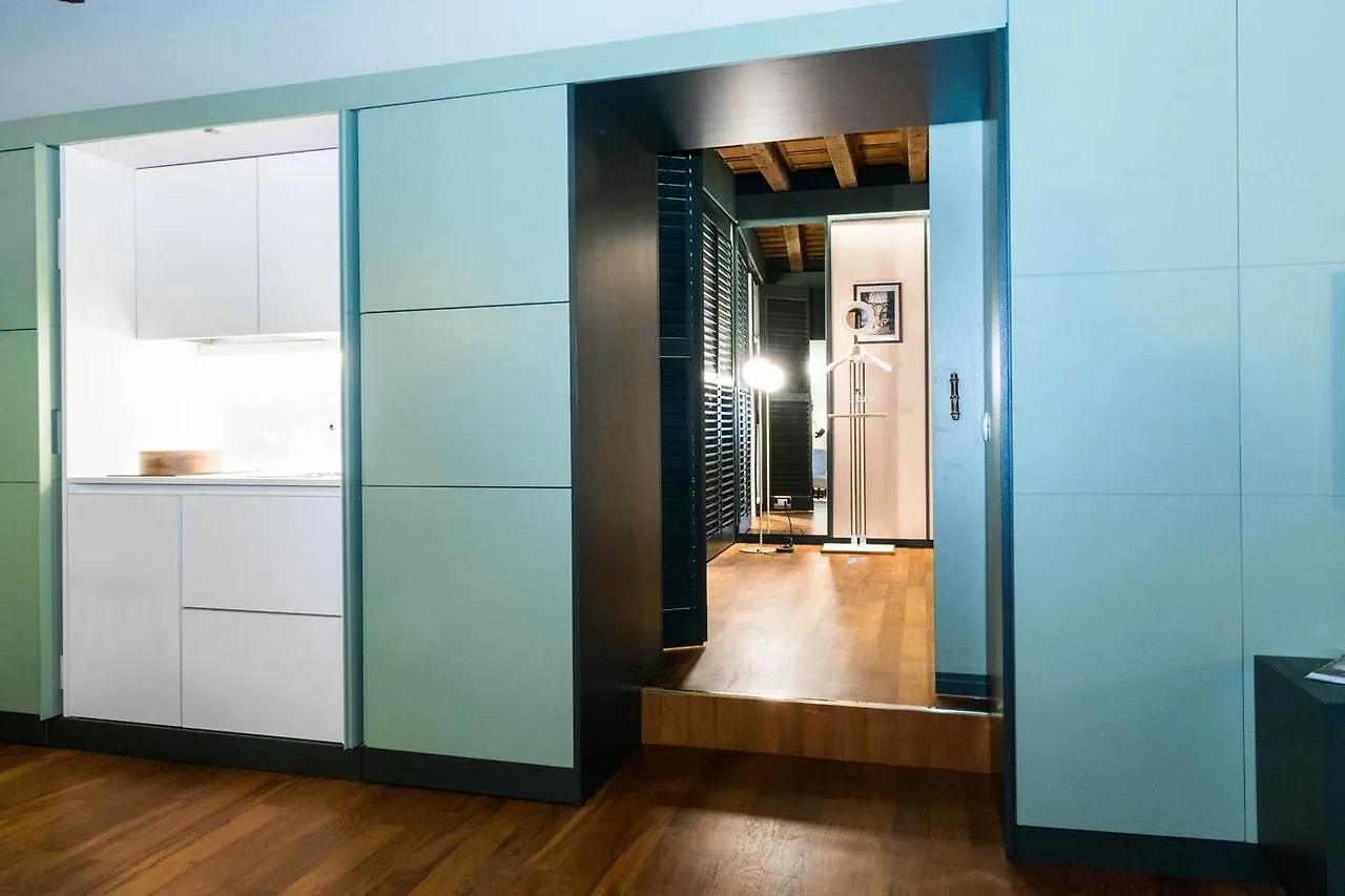 Joivy Luxurious Apt For 4 Near Duomo And Galleria Vittorio Milan Apartment