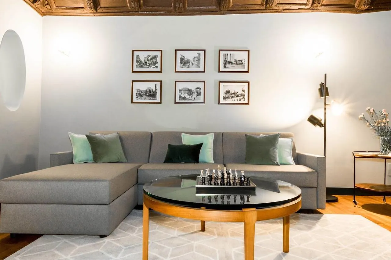 Joivy Luxurious Apt For 4 Near Duomo And Galleria Vittorio Milan