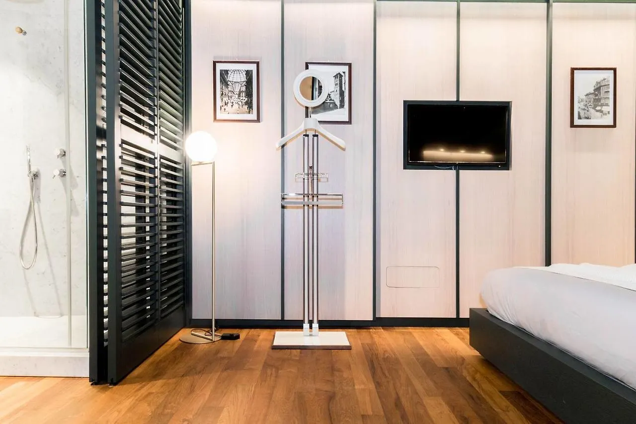 Joivy Luxurious Apt For 4 Near Duomo And Galleria Vittorio Milan 0*,
